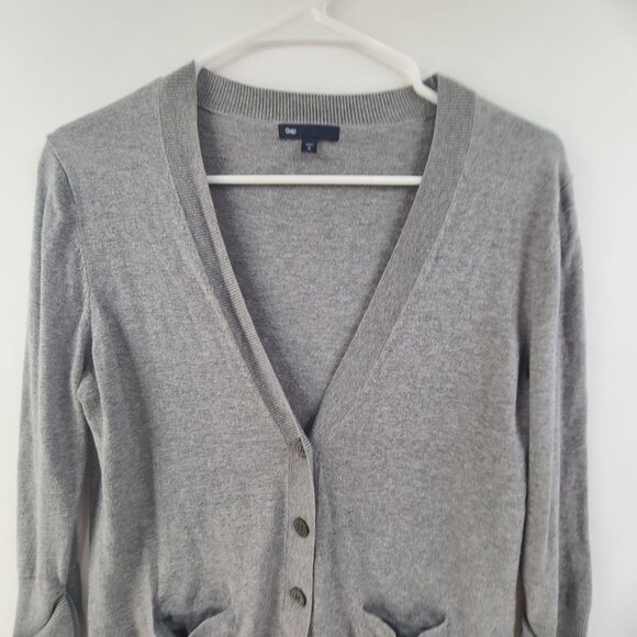 Gap Women's Cardigan Sweater Button Up V Neck Pockets Gray Size M Classic Prep - Picture 3 of 6